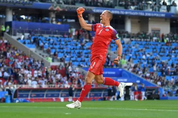  法甲弱旅爆冷击败马赛 门将扑点成关键先生  