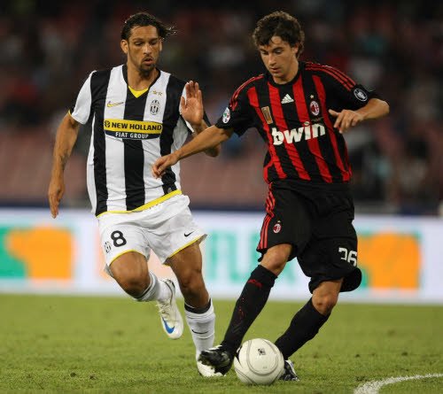  AC米兰青春风暴席卷赛场三球轻取恩波利